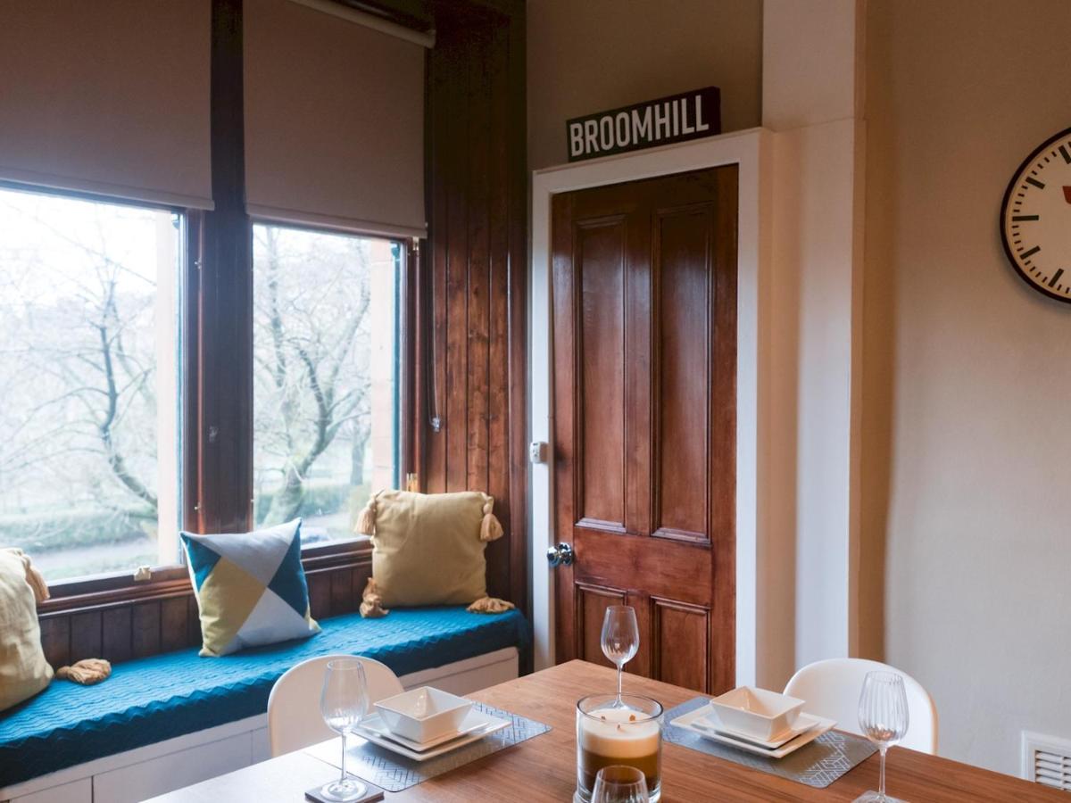 Pass The Keys Beautiful, Traditional 2 Bed Flat W Free Parking Glasgow Exterior foto