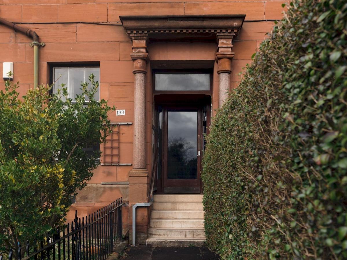 Pass The Keys Beautiful, Traditional 2 Bed Flat W Free Parking Glasgow Exterior foto